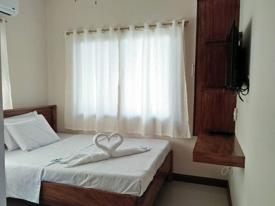 Argamosa Bayside Inn 科隆 外观 照片